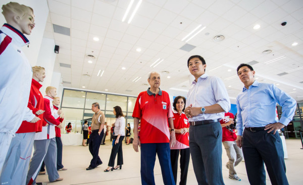 snoc-yonex-signing-4